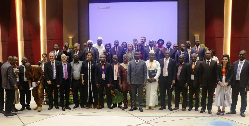 Séminaire sur la Politique de la Ville (Déclaration d’Abidjan) /   Douze recommandations pour transformer les villes ivoiriennes 